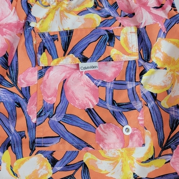 Calvin Klein Multi Color Floral Tropic Swim Trunks Sz XL NEW - Picture 6 of 14